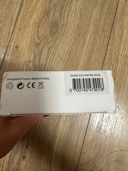 Чехол AirPods 2 для наушников guess