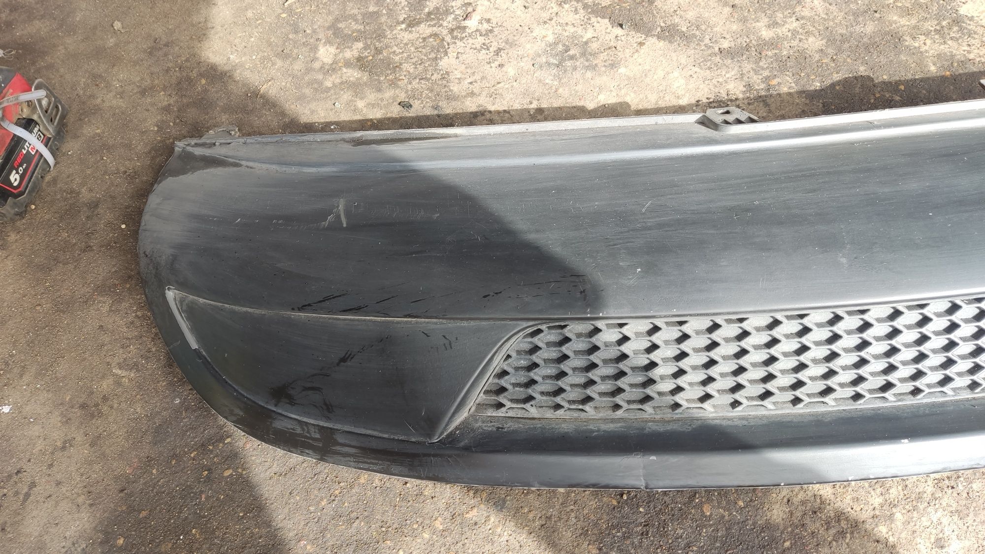 Dyfuzor zderzaka tylnego s-line Audi a4 b8 kombi