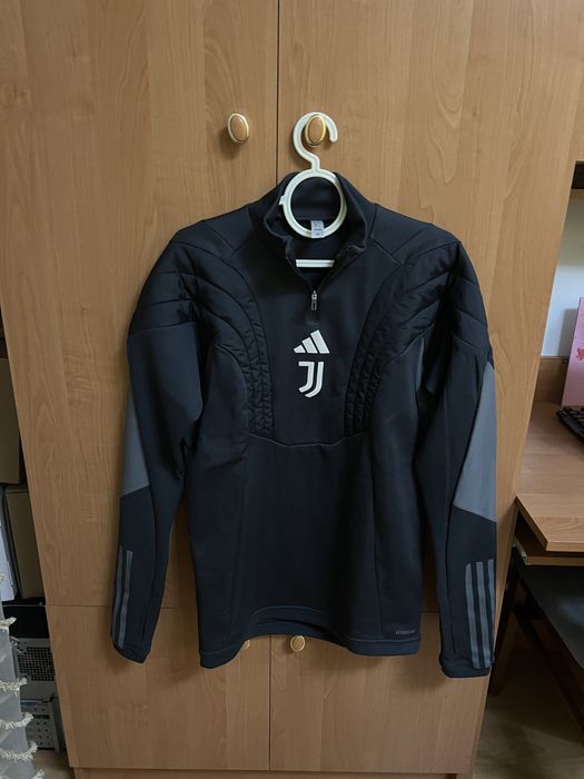 Спортивна оригінальна кофта FC.Juventus