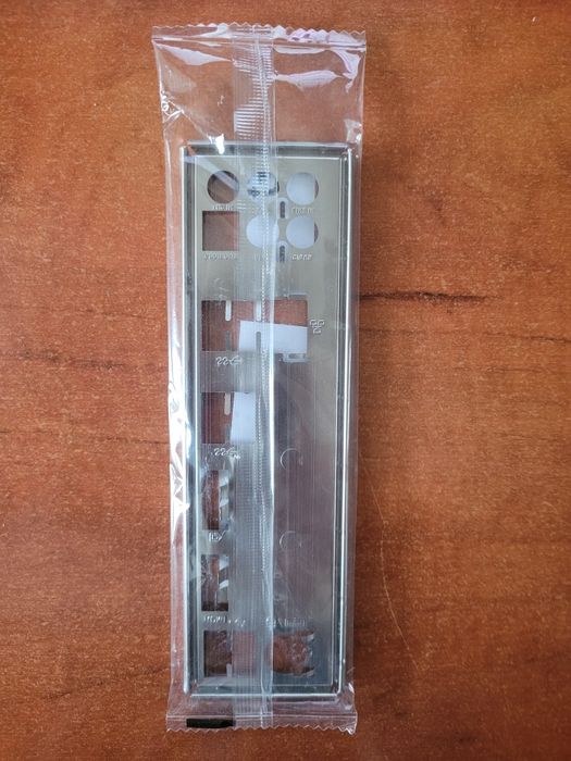 Maskownica do płyty głównej Asus PRIME Z490-P Nowa