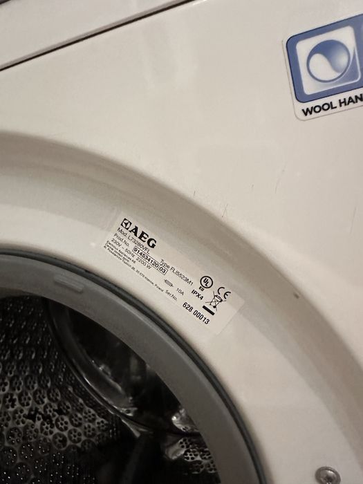 Máquina lavar roupa AEG - 8kg