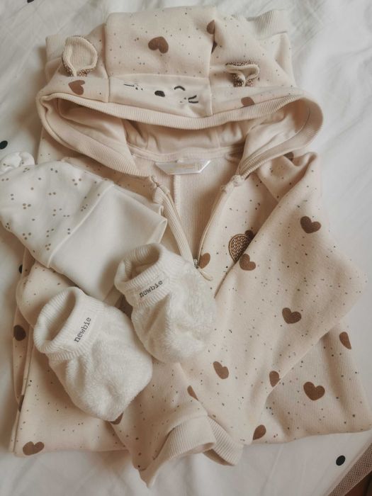 Kombinezon jesienno zimowy mayoral newborn akcesoria buciki czapka