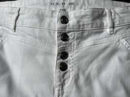 Białe  damskie jeansy rozmiar 42