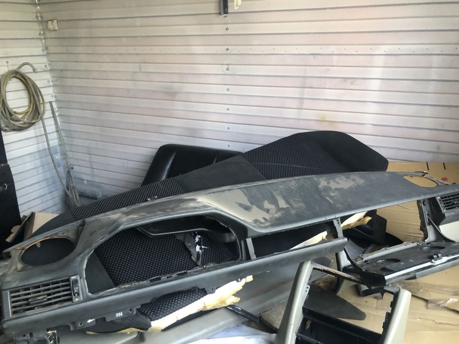 Запчасти w124 накладки на пороги