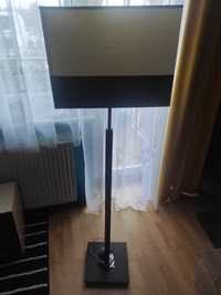 Lampa stojąca z kloszem kwadratowym