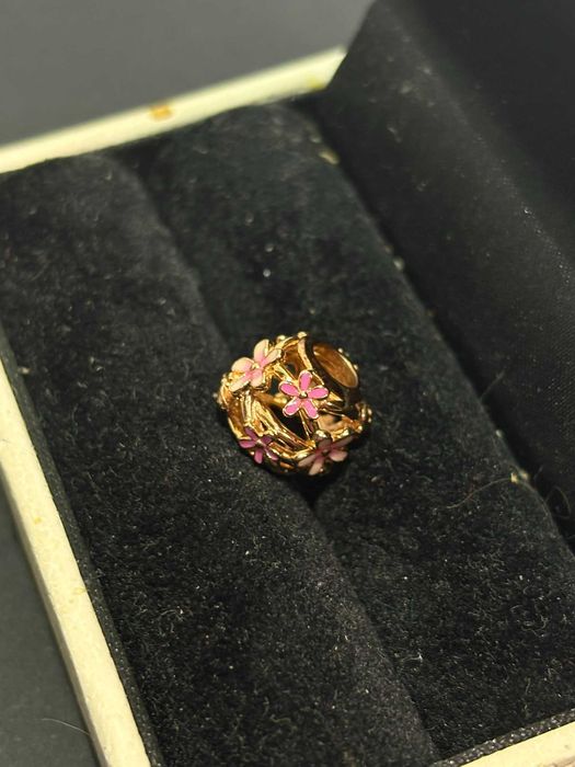 Zawieszka charms Pandora Różowa Ażurowa Stokrotka JAK NOWA!