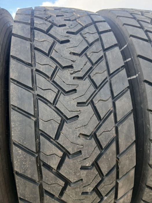 Грузові шини бу 315/70/22.5