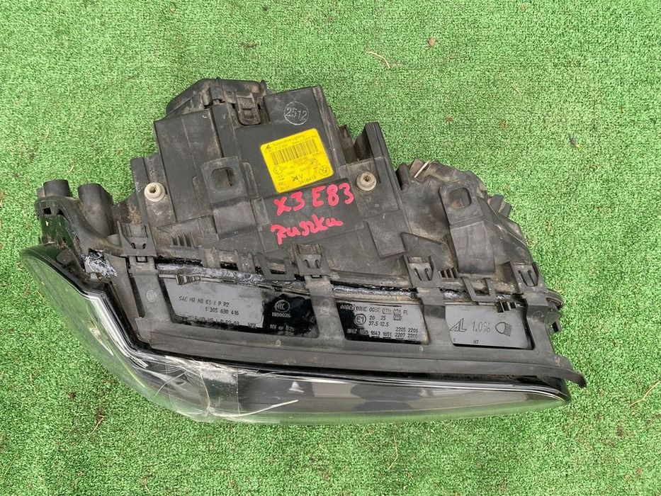 lampa przód prawa bmw x3 e83 uszkodzona