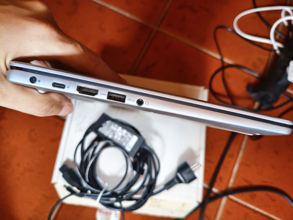 Dell Inspiron 7380 Core i7, 16GB, 512GB