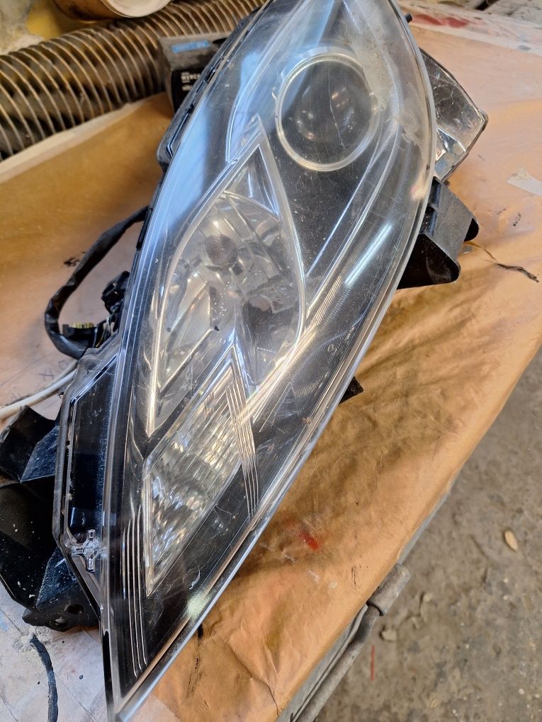 Lampa lewa przód. Mazda 6 ll. Gh 08rok