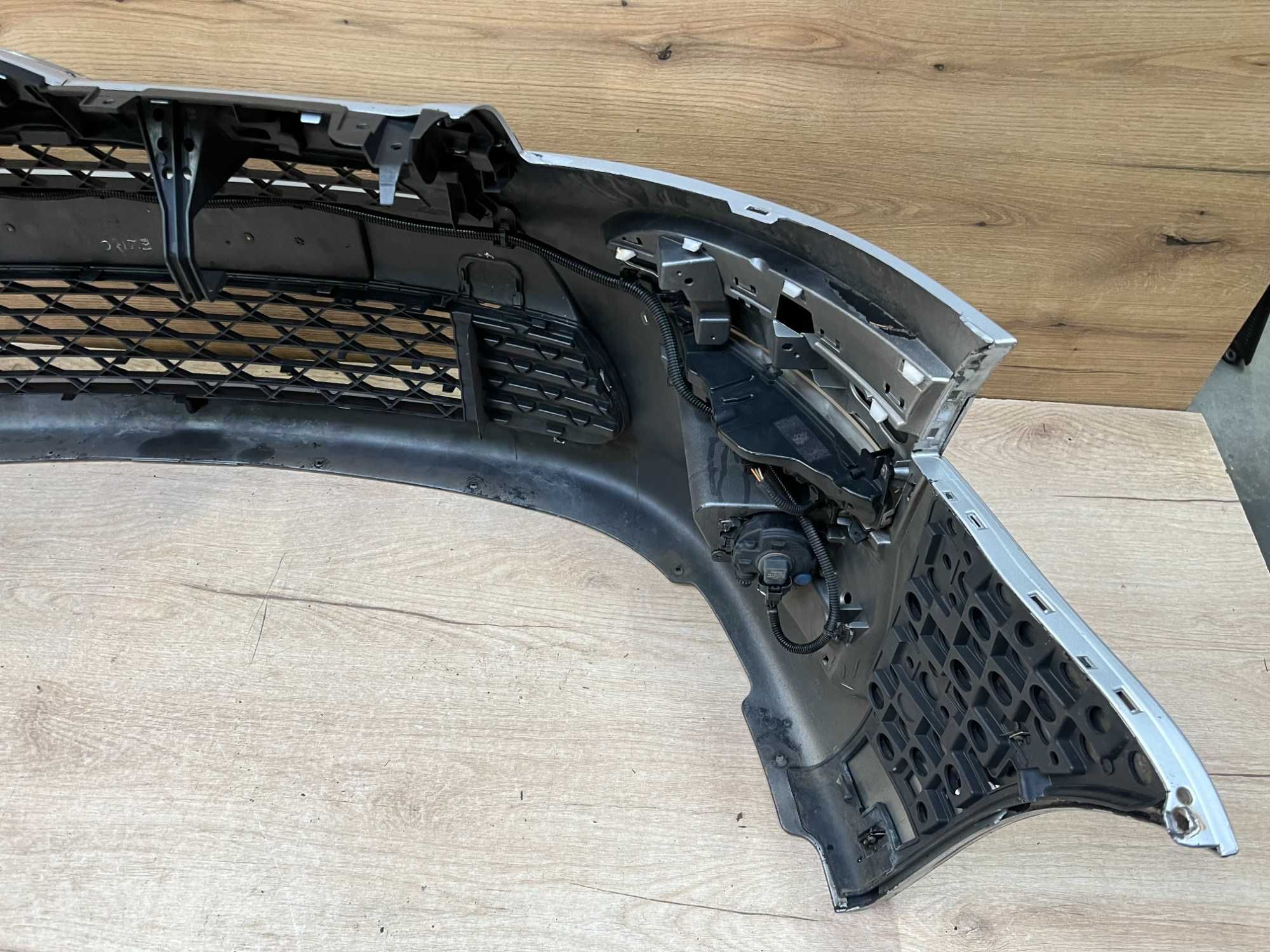 Zderzak przedni Citroen C4 Picasso Lift Led kolor ezrc