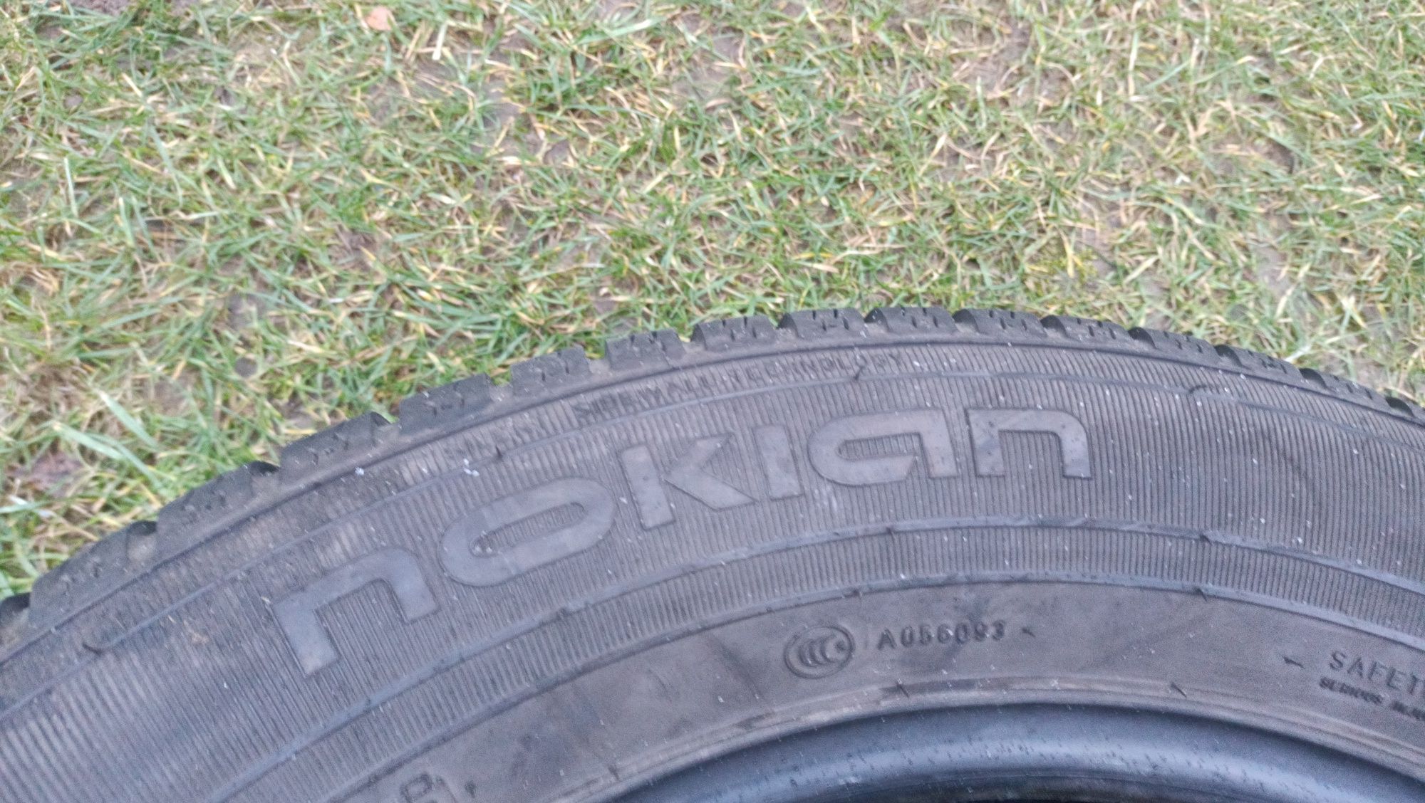 2 opony zimowe zima 17 Nokian 235/55/17