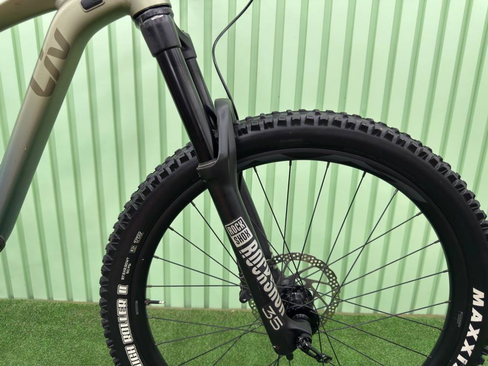 Двухпідвіс 150мм М 27.5 Liv Intrigue 3 2020рік Rock Shox 35 Gold RL