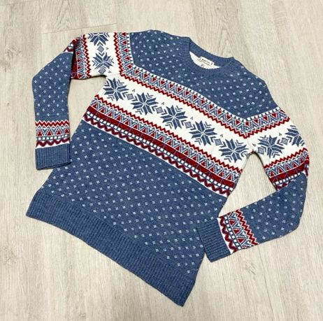 Nowy, wełniany sweter świąteczny