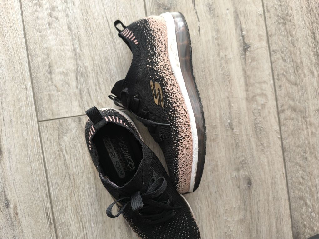 Кросівки Skechers
