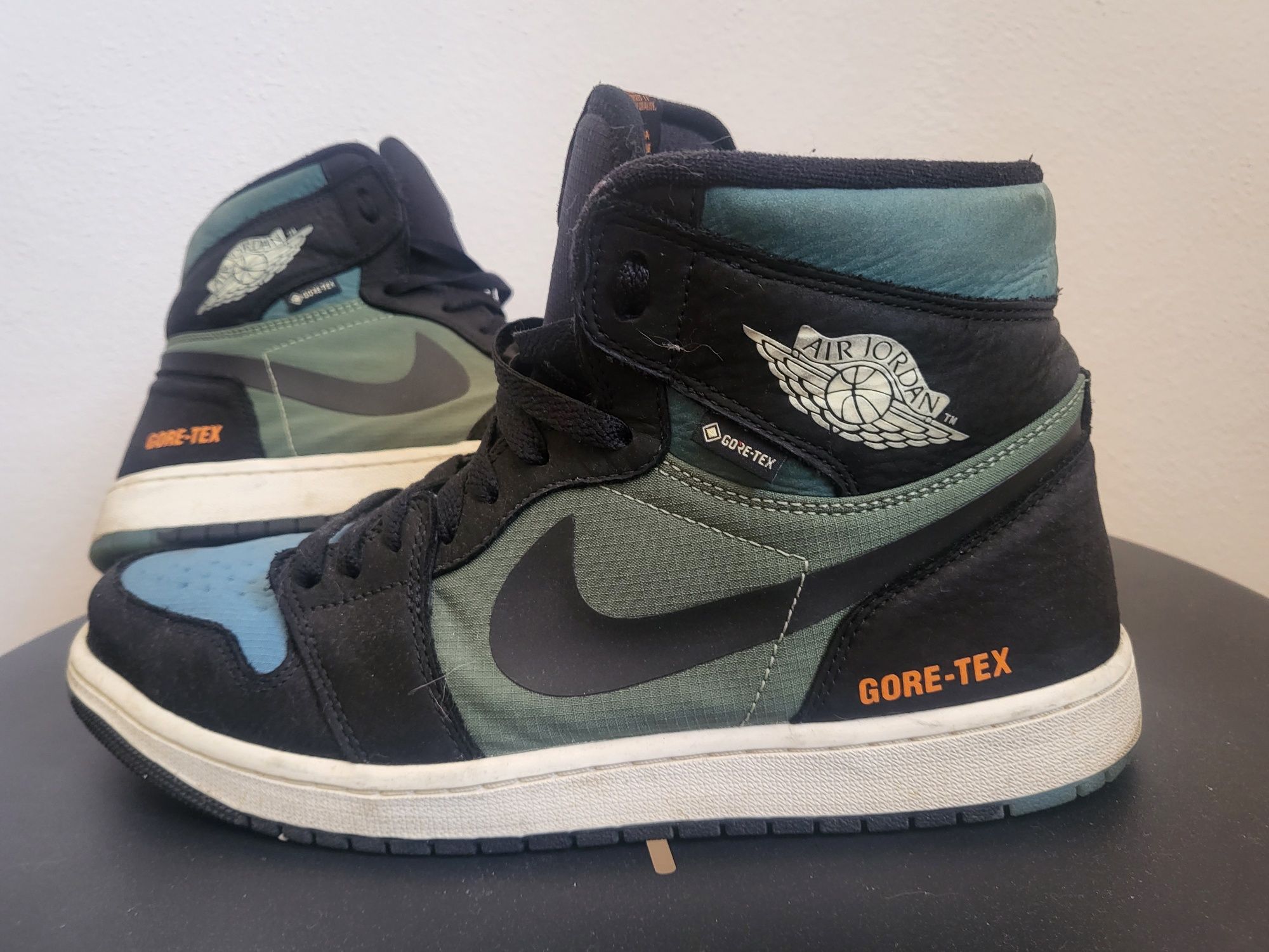 Jordanair jordan 1 high element gore-tex "sky j light olive
Air Jordan
