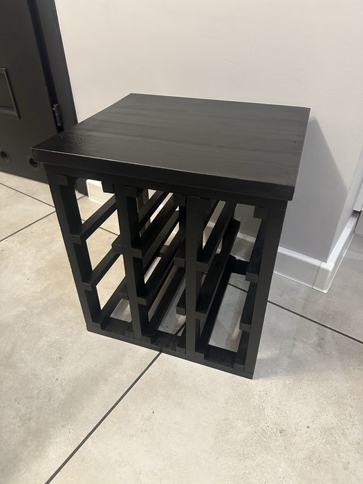 Stolik/ stojak na wino