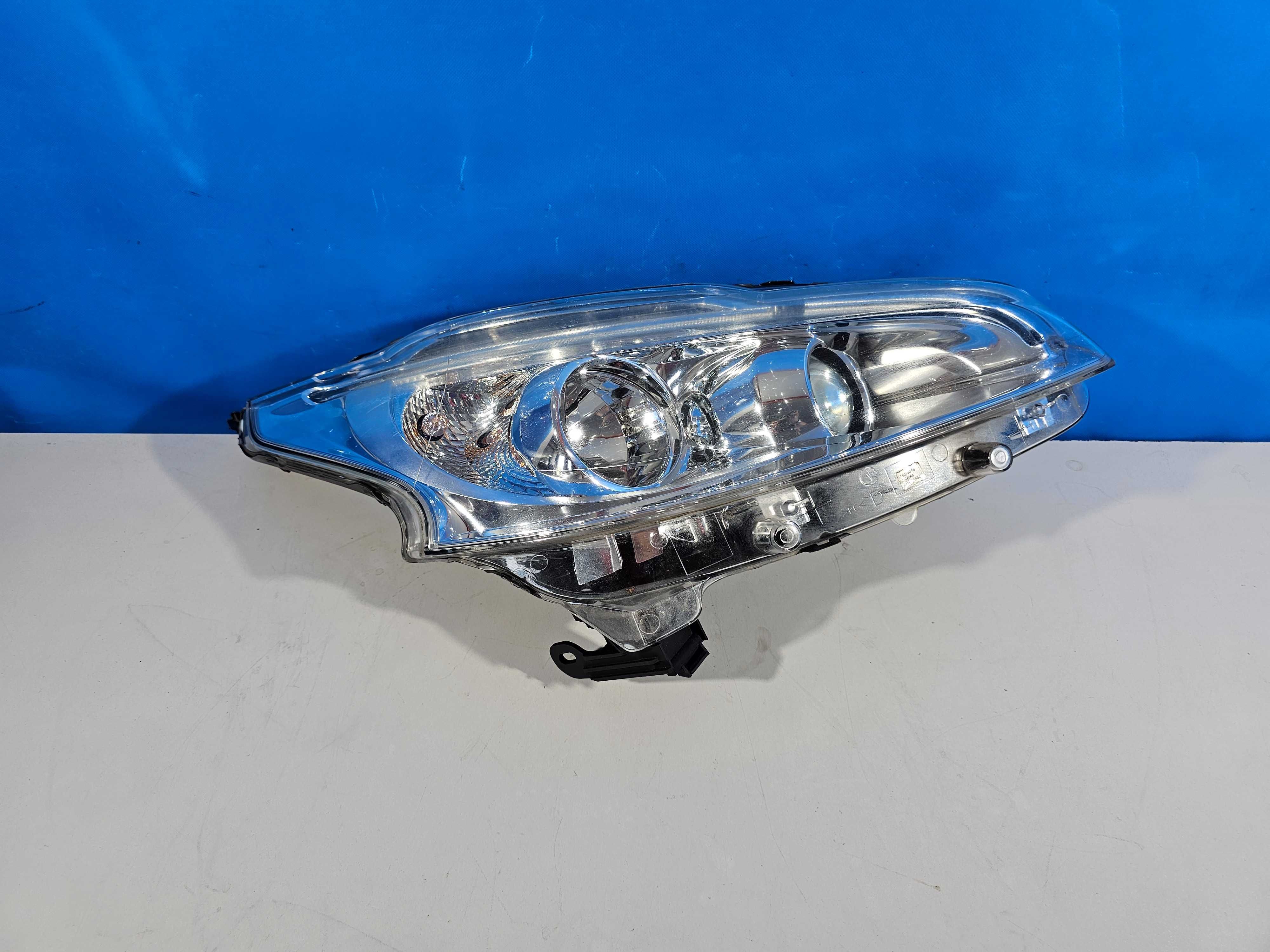 Peugeot 208 I 12-15r. Lampa Przód Przednia Prawa Soczewka Europa