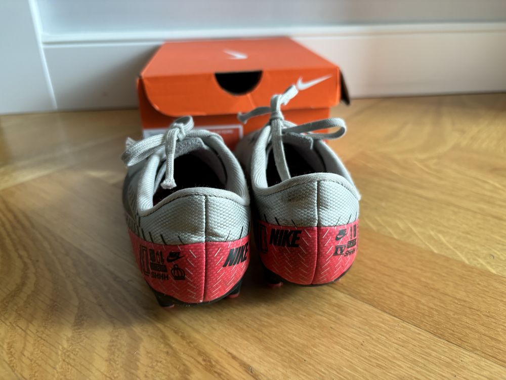 Korki dziecięce r.28,5 nike mercurial vapor Neymar njr jr fg/mg