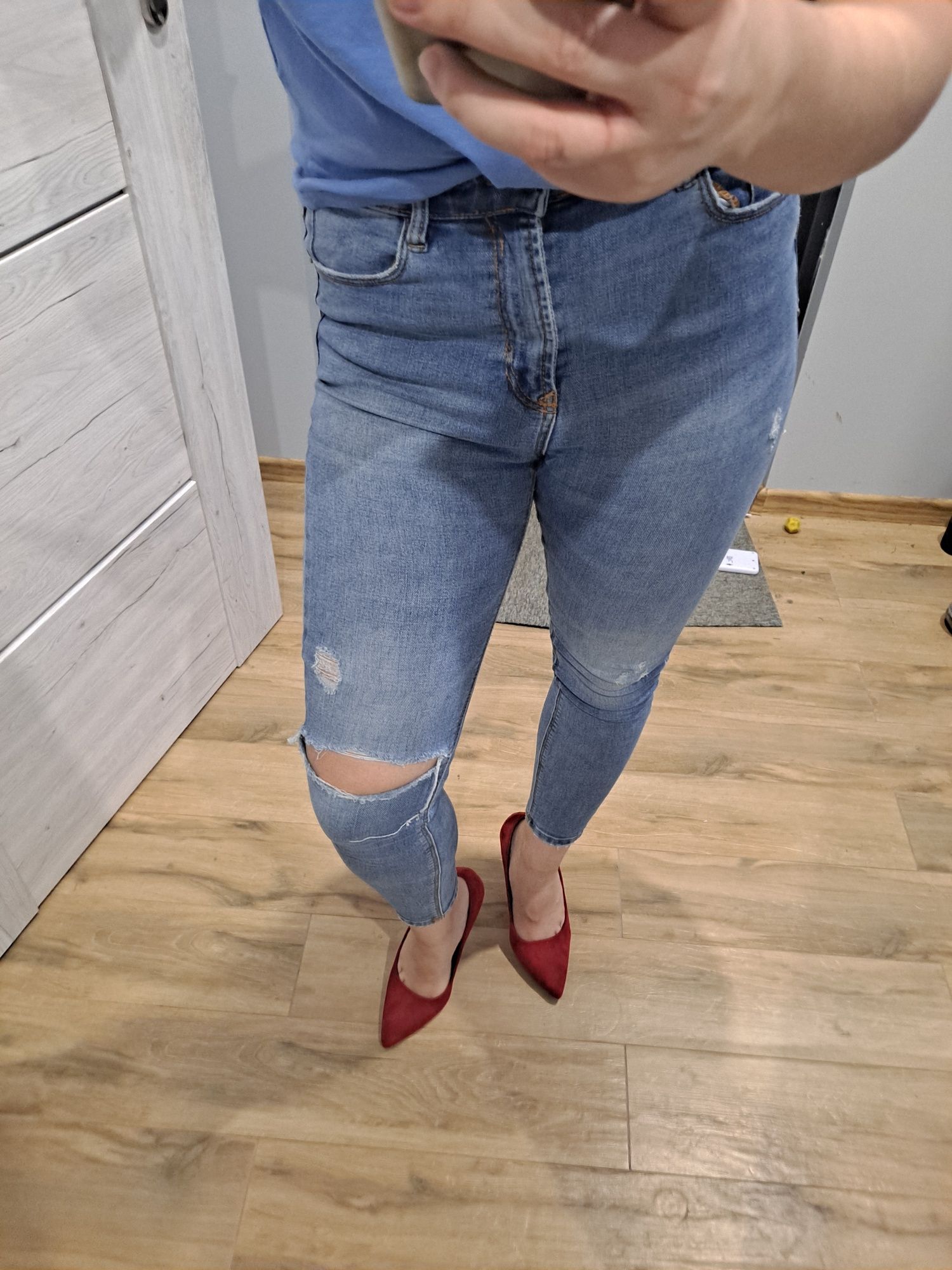 Spodnie jeans Stradivarius 38 wysoki stan przetarcia dziury