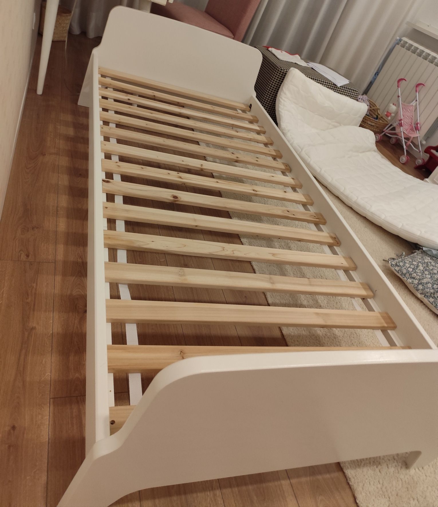 Cama de criança estilo retro vintage
