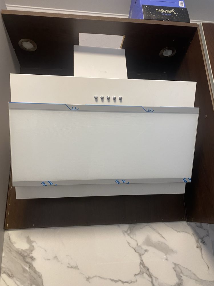 Витяжка PERFELLI DN 6672 A 1000 W/I LED