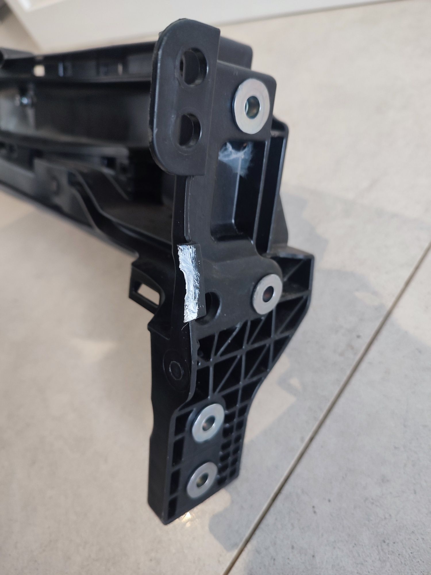 Pas Wzmocnienie Górne Zamek Maski Toyota Yaris IV 20r + Oryginal