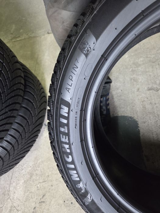 opony używane 205/50R17 Michelin Alpin 7