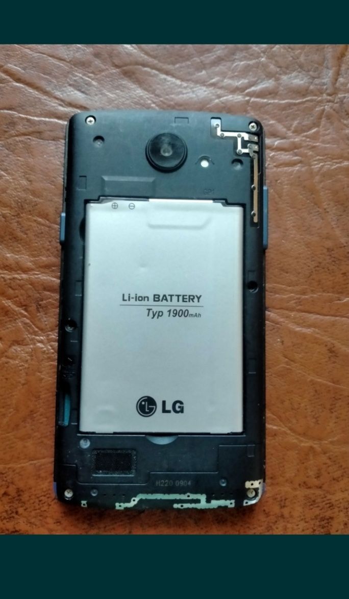 Продам смартфон LG Joy