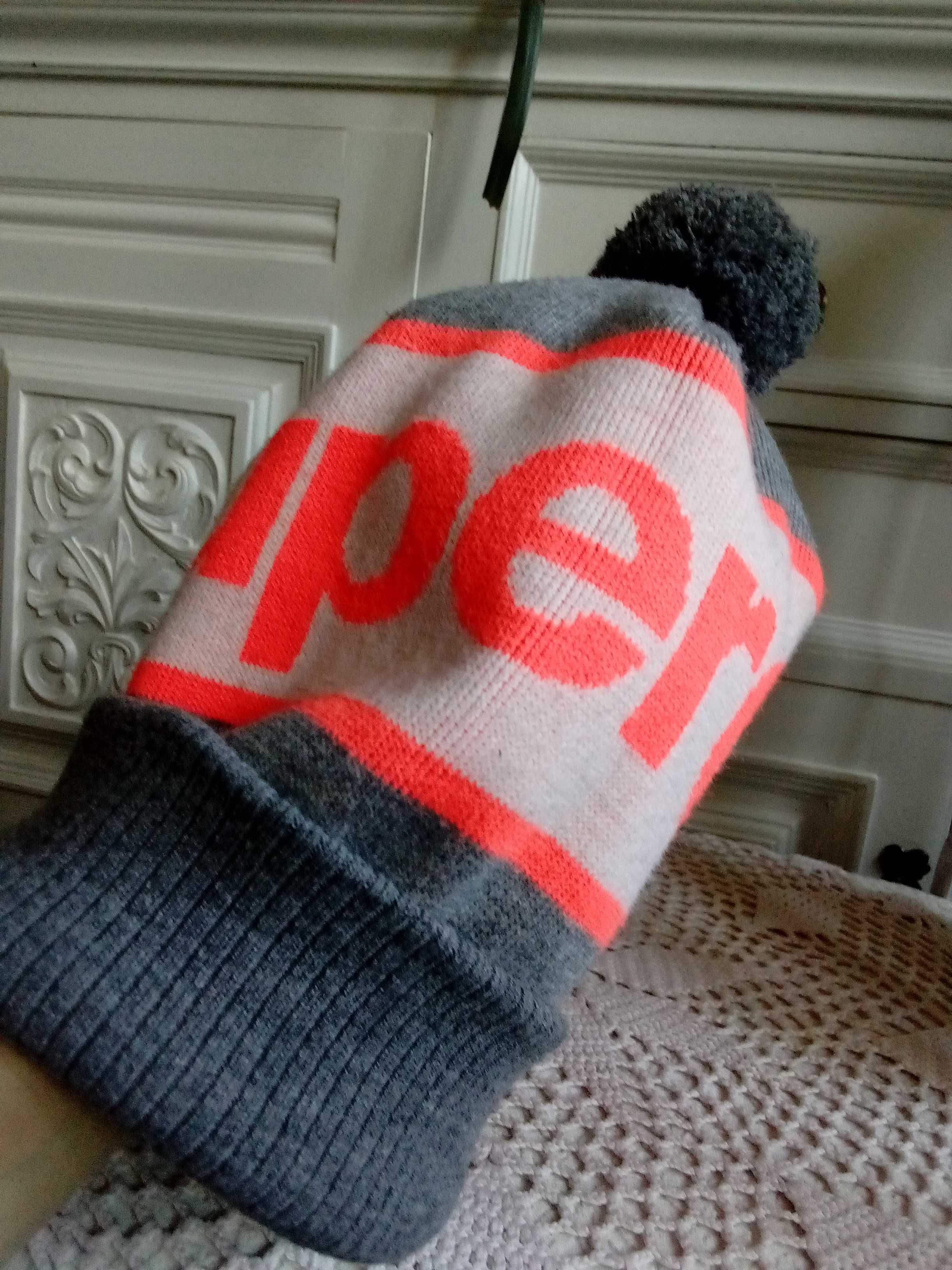 Superdry czapka zimowa dwuwarstwowa młodzieżowa damska turecka