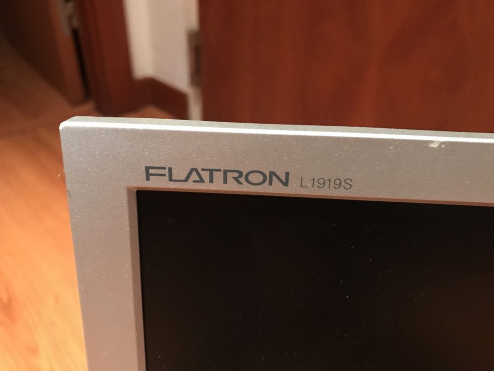 Monitor computador LG L1919S outro  Fujitsu/Siemens