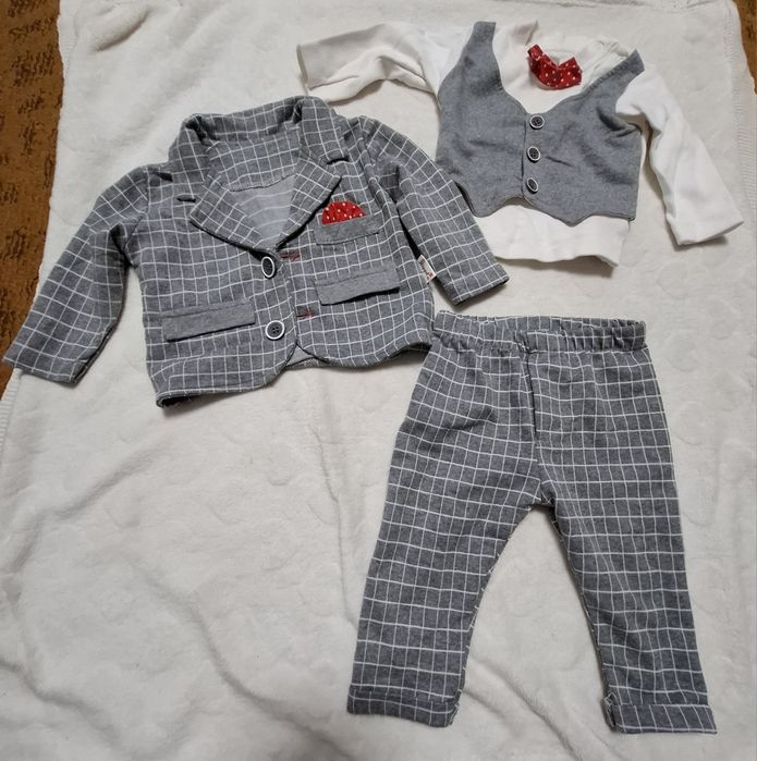 Нарядний костюм для хлопчика 6 місяців