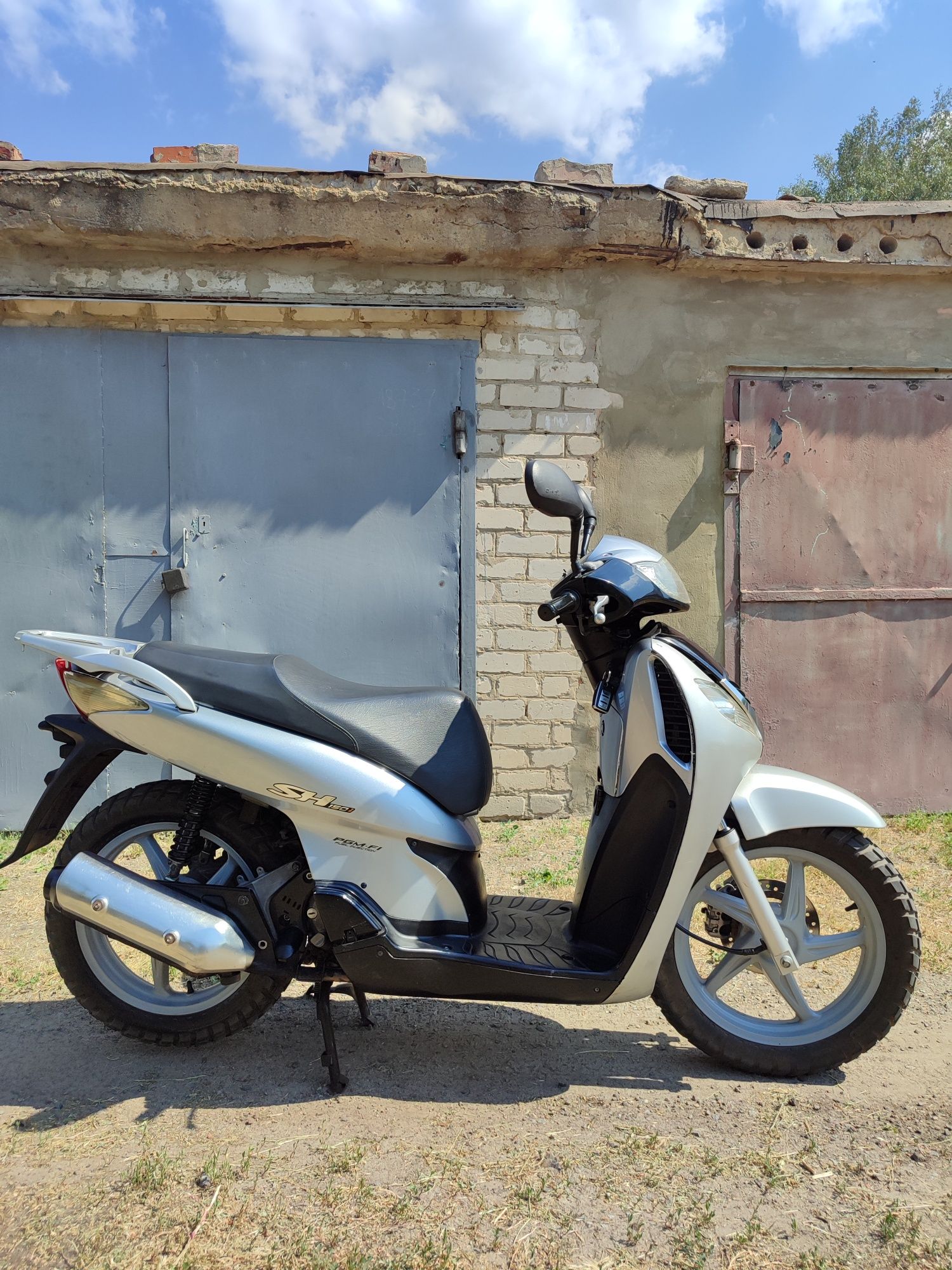 Продаю Honda Sh 150