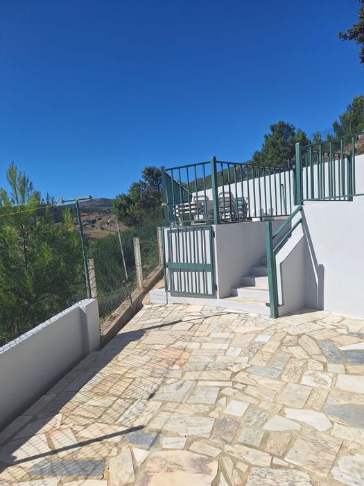 Moradia em Cabanas de Torres