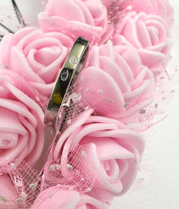 Złoty pierścionek z Diamentem Rozmiar 7 Białe złoto Próba 585 Apart