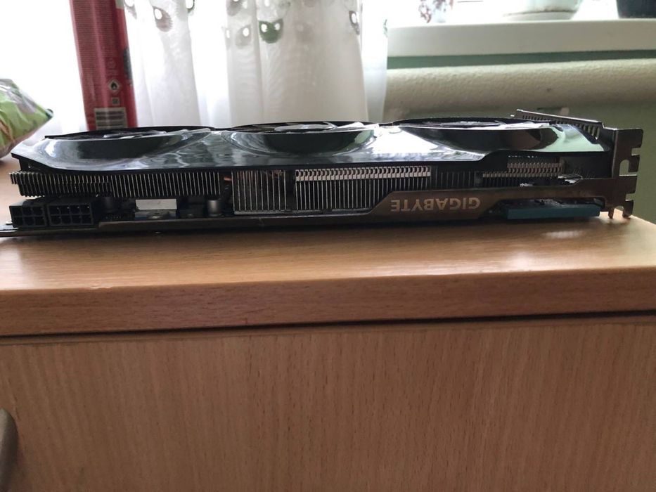 Видеокарта Gigabyte 3gb