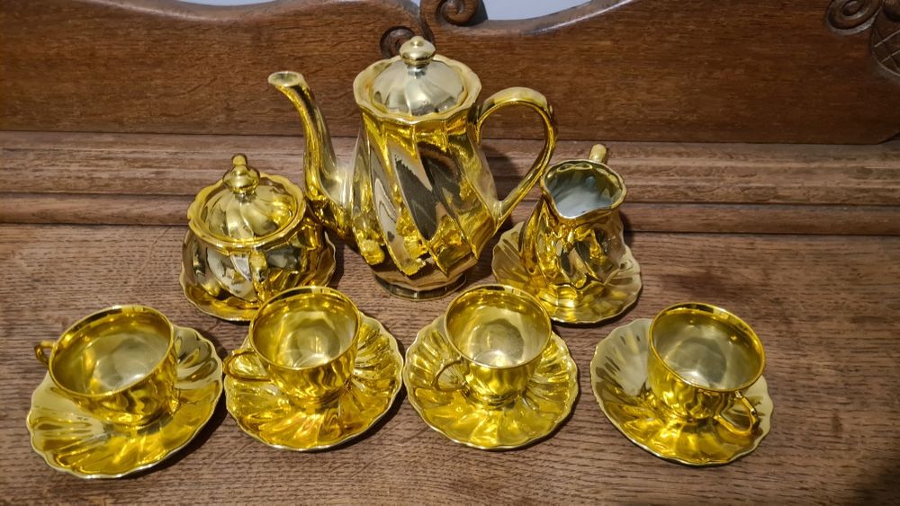 Serwis kawowy oddam prawie za darmo