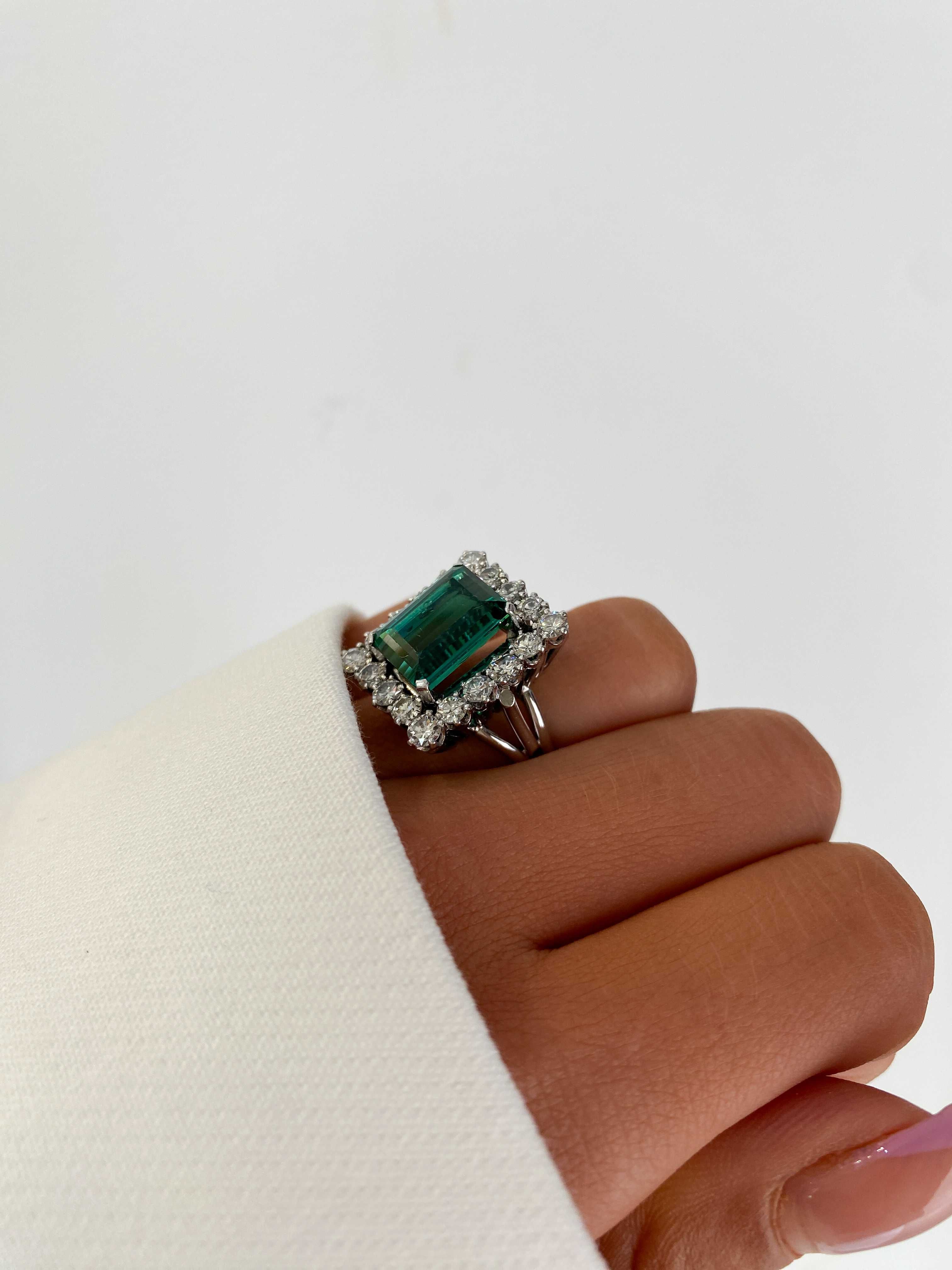 Pierścionek z naturalnym turmalinem 5.30 ct i diamentami 1.56 ct