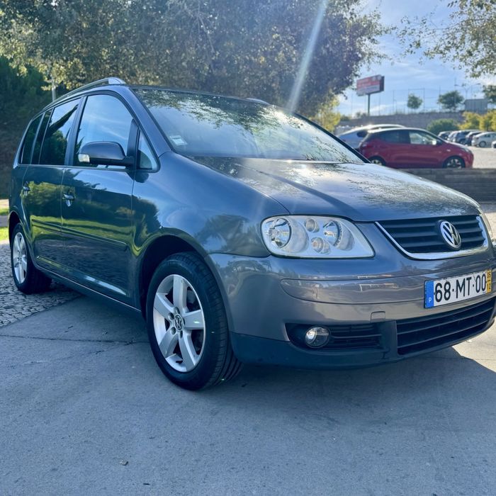 VW Touran 2.0 TDi DSG 7 Lugares Apenas 221 mil km