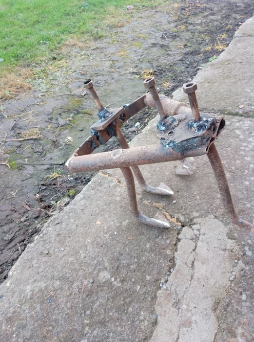 Продаю саморобний окучник