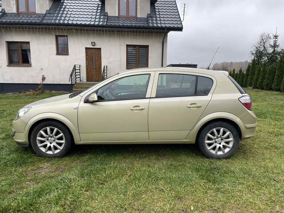 Opel Astra H 2005r.