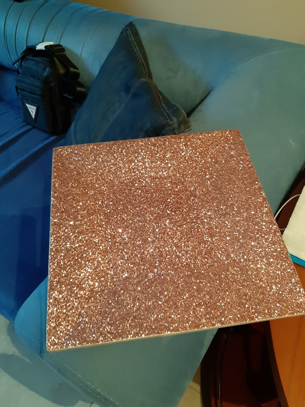 Patera brokat różowa kolekcja glamour tworzywo talerz ozdobny tkmaxx