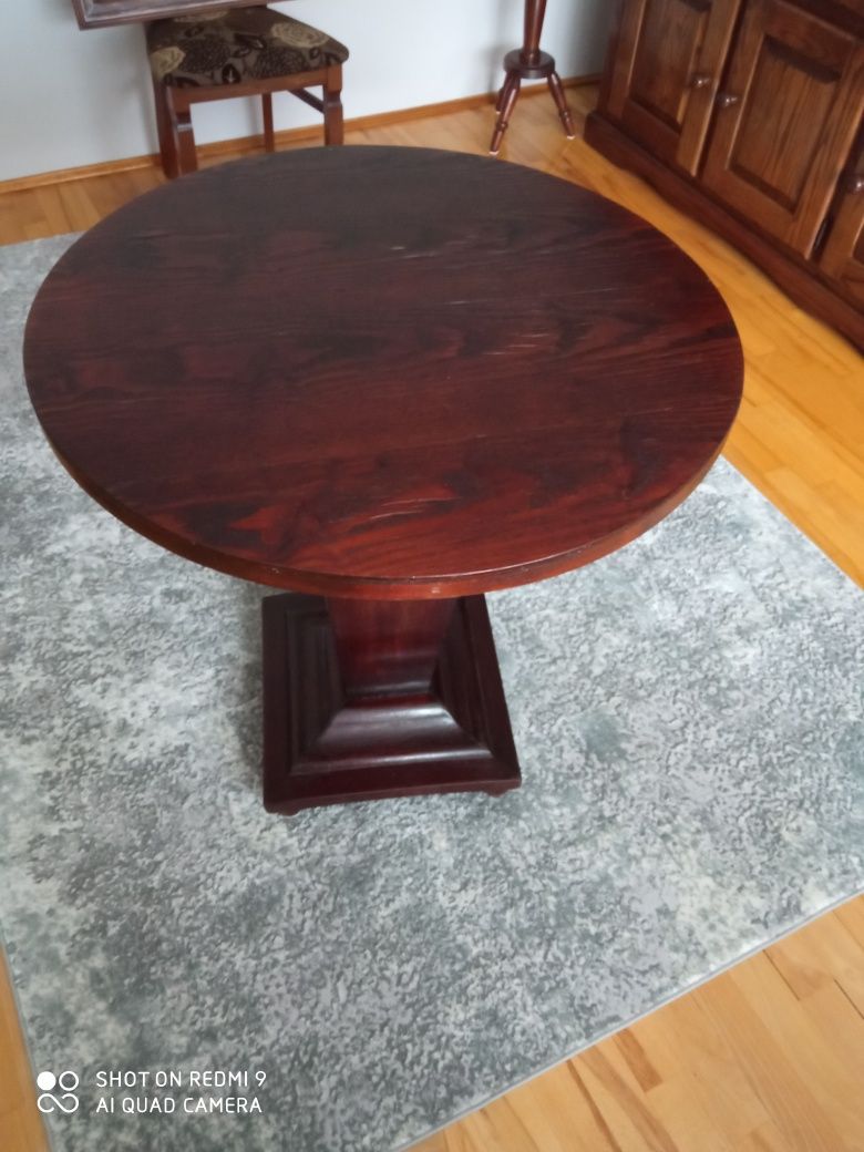 Stół,stolik okrągły drewniany.