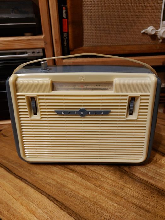 Радиоприёмник вэф СПИДОЛА.