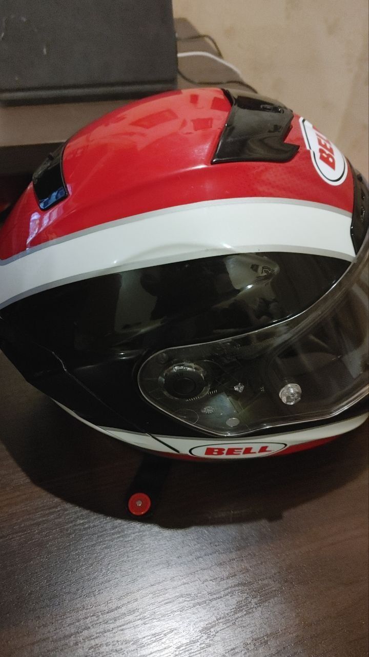 Мотоциклетный шлем Bell, мотошлем