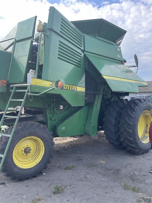 Комбайн зернозбиральний ДЖОН ДІР 2264, JOHN DEERE 2264, 2000 р.в.