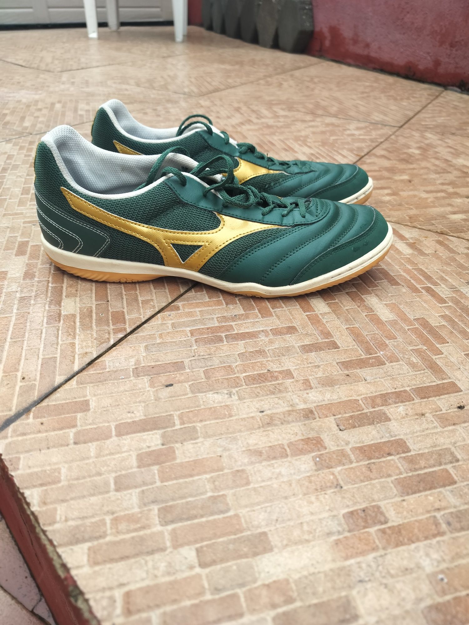 Sapatilhas futsal Mizuno