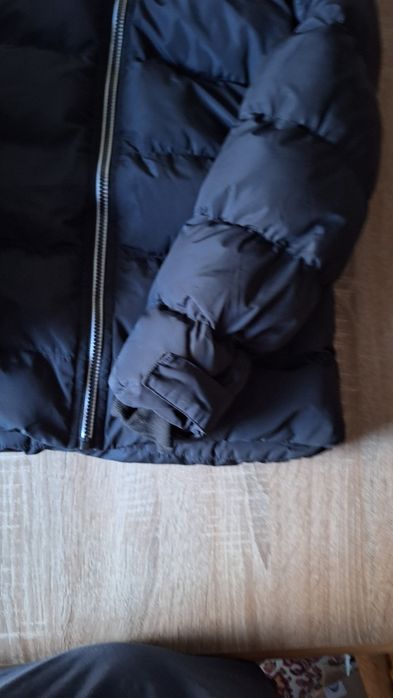 Kurtka zimowa ciemnogranatowa 140/146