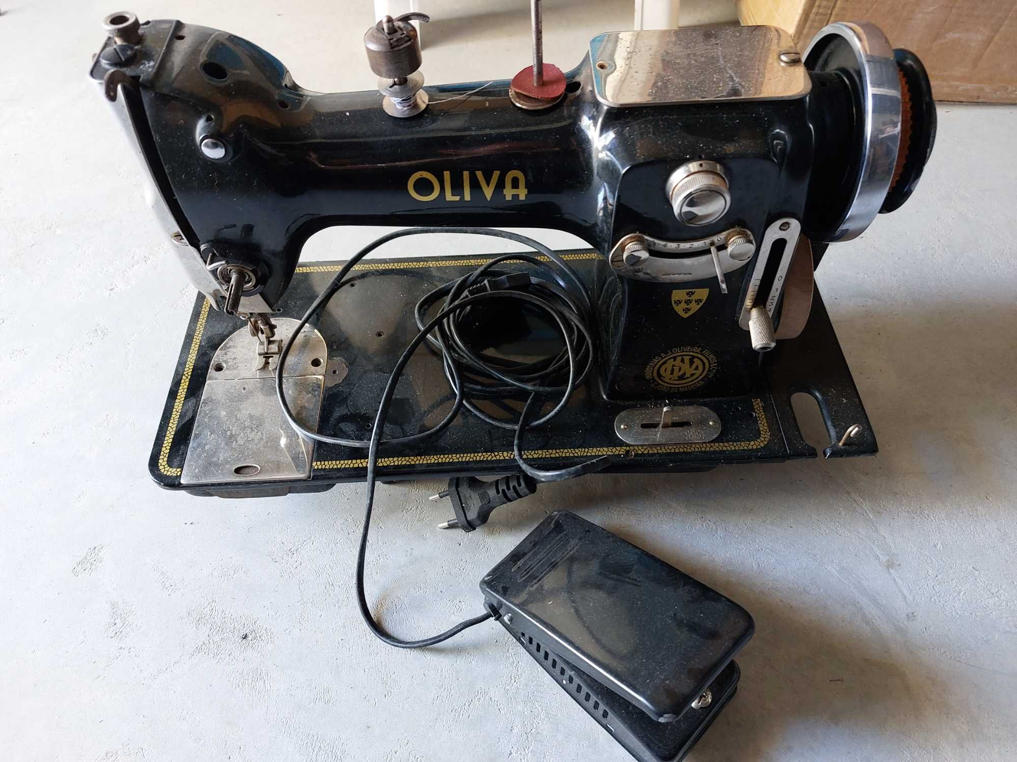 Maquina costura Oliva