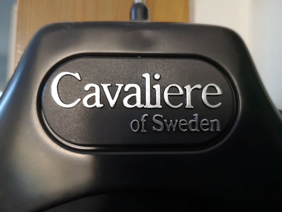 Elegancki garnitur Cavaliere of Sweden